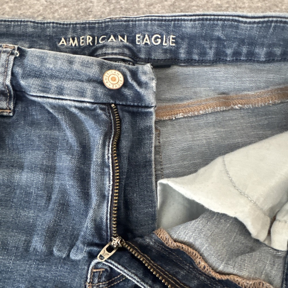 American Eagle Women's Size 10 Curvy Hi Rise Jegging‎ Jeans Medium Wash - Picture 3 of 15
